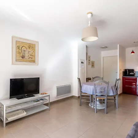 L'eden By Interhome * Le Lavandou